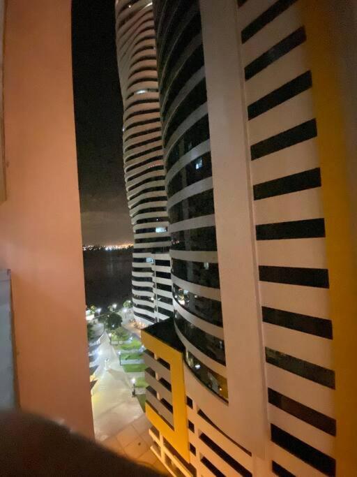 Bellini Luxury - Puerto Santa Ana Apartment กวายากิล ภายนอก รูปภาพ