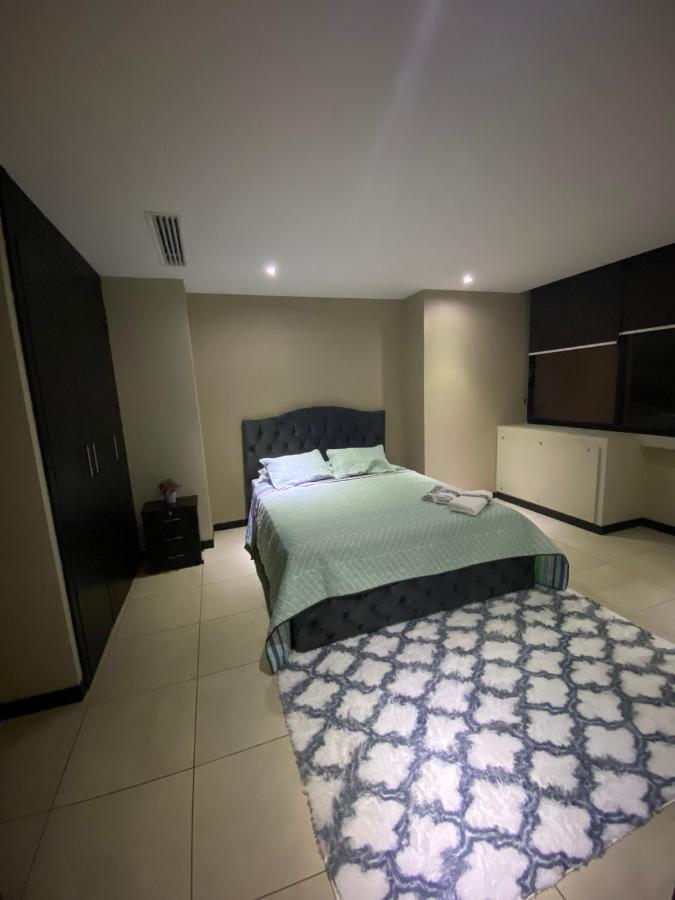 Bellini Luxury - Puerto Santa Ana Apartment กวายากิล ภายนอก รูปภาพ